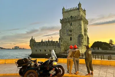 Lisbon: Magic Motorcycle Sidecar Tour By Night