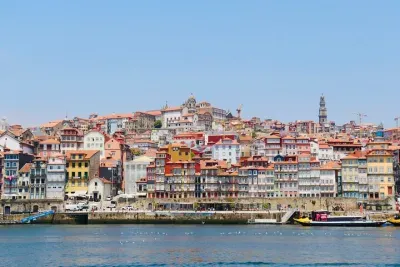 Private Walking Tour in Porto incl. Lello bookstore ticket