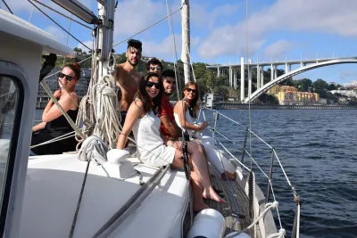 Porto: Small-Group Douro River Sailing Cruise