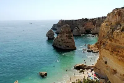 Private Algarve Tour From Lisbon to Benagil, Lagos and Carvoeiro