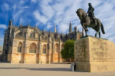 Tour to Fátima - Batalha Monastery - Nazaré and Óbidos