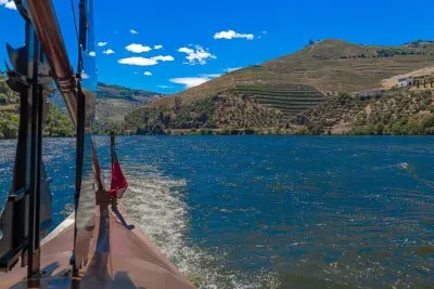 Douro Valley: private tour with lunch and wine estate all inclusive