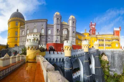 From Lisbon: Sintra Highlights and Pena Palace Full-Day Tour