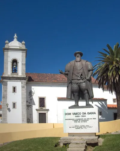 Sines - Parish Church and Vasco da Gama Statue