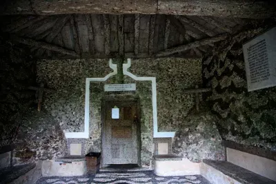 Convento dos Carmelitas Entrance - Bucaco