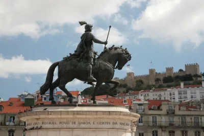 Satue in Praca da Figueira - Lisbon