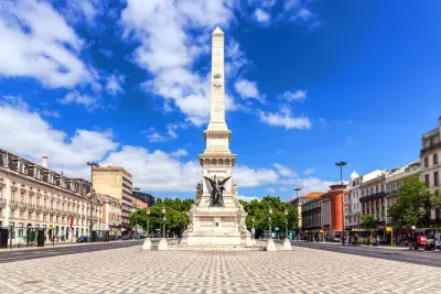 Praça Dos Restauradores - Lisbon