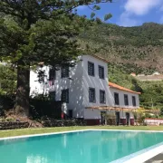 Casa Oliveira Esmeraldo