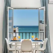 Modern ocean view apt 2 min walk to beach