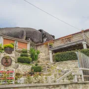 Casa do Penedo