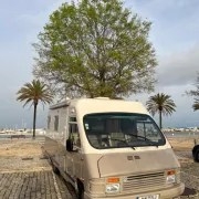 Rent a BlueClassics 's Campervan le Voyageur In Algarve au P