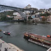 Apartamentos sobre o Douro