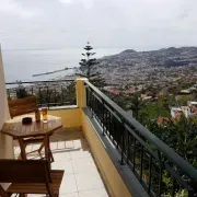 Apartment with beautiful ocean and city view