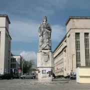 Largo Dom Dinis - Coimbra University