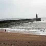 Foz do Douro pier and lighthouse