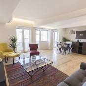 LovelyStay - 2 Bedroom Modern Terrace