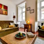 Typical 2bed apartment in Bairro Alto