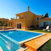 Carvoeiro Villa Sleeps 6 Pool Air Con WiFi