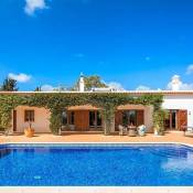 Colinas Verdes Villa Sleeps 8 Pool Air Con WiFi