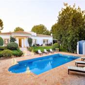 Vilamoura Villa Sleeps 8 Pool Air Con WiFi T689258