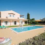 Carvoeiro Villa Sleeps 6 Pool Air Con WiFi