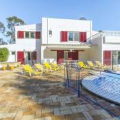 5 bedroom Villa in Penina Alvor with Private Pool