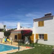Charming Luxury Villa private pool with A/C,Albufeira, very central and quiet area