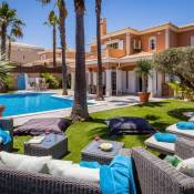 Vale do Garrao Villa Sleeps 8 with Pool Air Con and WiFi