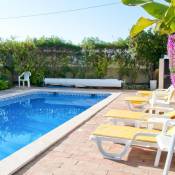Alporchinhos Villa Sleeps 4 with Pool