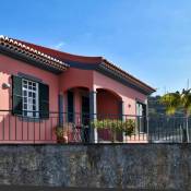 Villa do Sol, a Home in Madeira