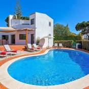 Vilamoura Villa Sleeps 6 with Pool Air Con and WiFi