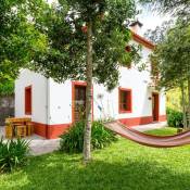 House with 2 bedrooms in Camacha with wonderful mountain view enclosed garden and WiFi 12 km from the beach