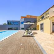 House with 4 bedrooms in Quelfes with wonderful sea view shared pool enclosed garden