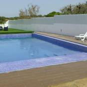 Algarve, 3 bedroom house with pool, in Porches