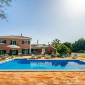 WHome | Exclusive & Private 4-bed Family Holiday Villa