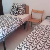 Comfortable Twin Sharing Furnished Room In Lisbon with Wifi and Ac