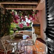 Villa Quadradinhos 3Q 4-bedroom villa with Private Pool AC Short Walk to Praca