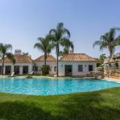 Sao Lourenco Villa Sleeps 8 with Pool Air Con and WiFi