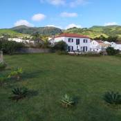Fully equiped family Friendly House, next to the beaches in the Azorean Riviera