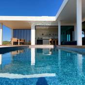 Villa in Alporchinhos Sleeps 10 with Pool and Air Con