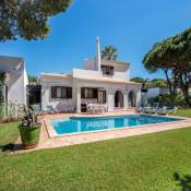 Villa in Vale do Garrao Sleeps 6 includes Swimming pool Air Con and WiFi