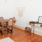 Vintage Note Apartment in Porto by Cozzy Homes