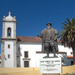 Sines - Parish Church and Vasco da Gama Statue