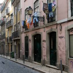 Washing Drying - Bairro Alto - Lisbon