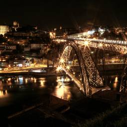 Looking across Ponte Dom Luís I to Ribeira at Night
