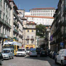 Rua Infante Dom Henrique