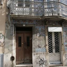 Old Tiled House - Lisbon