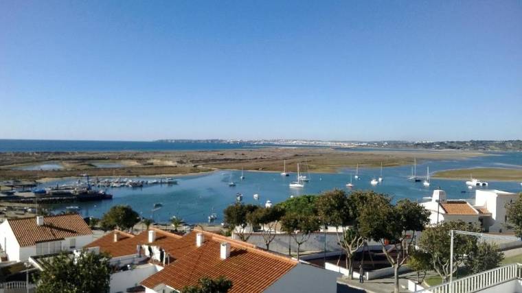 Lovely Apartment In The Centre Of Alvor with Sea and River Views