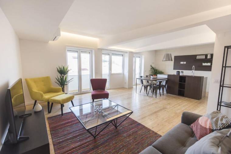 LovelyStay - 2 Bedroom Modern Terrace