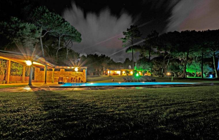 Villa com Jardim de Luxo